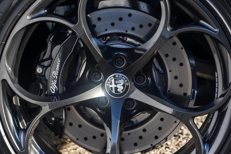Колеса Alfa Romeo Stelvio Quadrifoglio (949) 2019 года  (ZA) (фото 33 из 42)